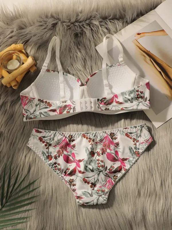 Kadınlar Pretty Baskılı Push Up Sütyen ve Külot Seti Dantel Balenli Sütyen Seksi iç çamaşırı seti Kadınlar için Rahat Günlük Iç Çamaşırı