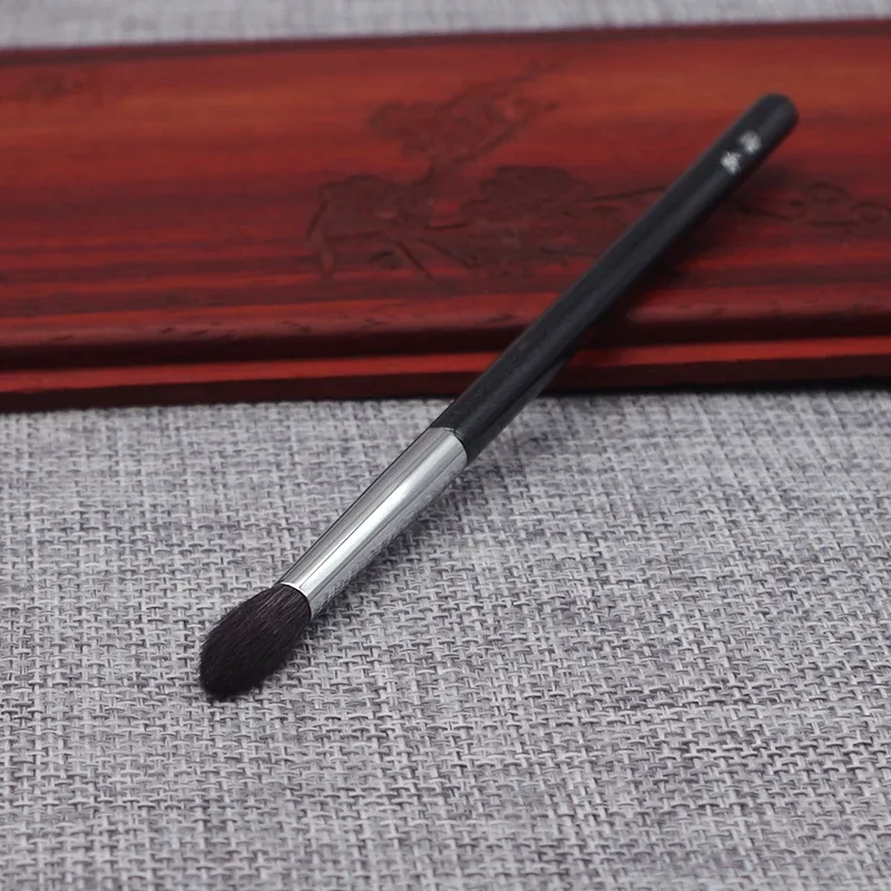 07 Eye Shadow Blending Brush Soft Saikoho Goat Hair Makeup Brushes Cosmetic Tool QINZHI Professional Handmade Make Up Brush