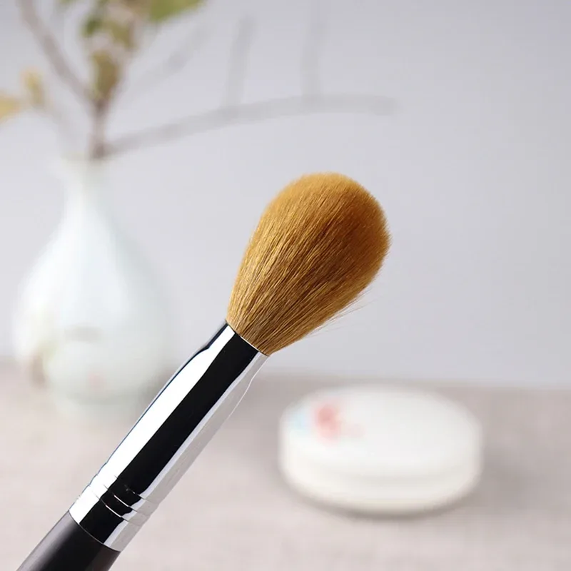 G038 Flat Blush Brush QINZHI Professional Handmade Make Up Brush Soft Goat Hair Synthetic Fiber Makeup Brushes