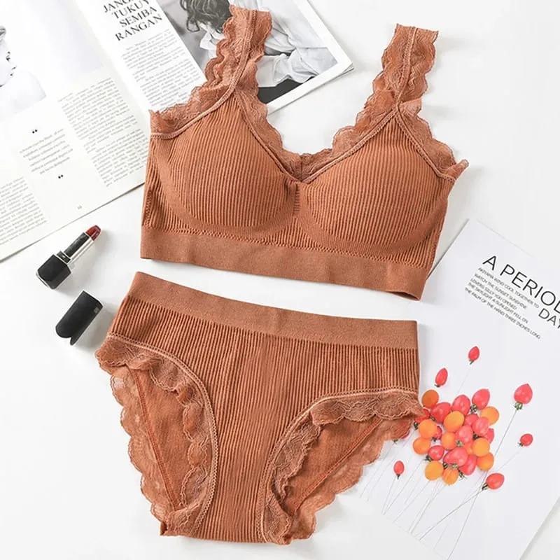 Set di lingerie sexy in pizzo Set di reggiseno imbottito senza anello in acciaio Intimo da donna solido Reggiseno comodo top corto per fitness