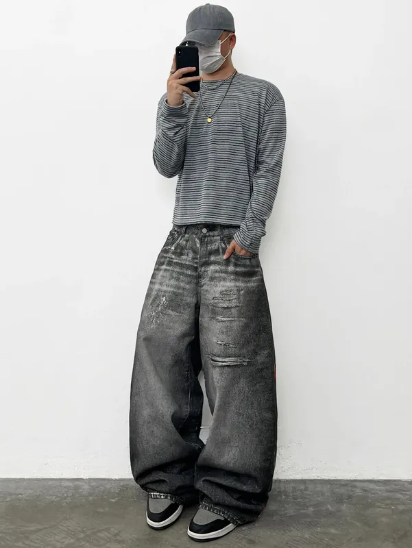 American Retro Skull Print Design Men's Loose Denim Jeans Y2K Street Hip-Hop Fashion Versatile Wide-Leg Pants Halloween Vibe