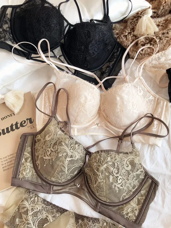 Sexy Hollow Bra Fashion Lace Flowers Embroidery Women Underwear Set French Push Up Brassiere Adjustable Plus Size Lingerie Sets