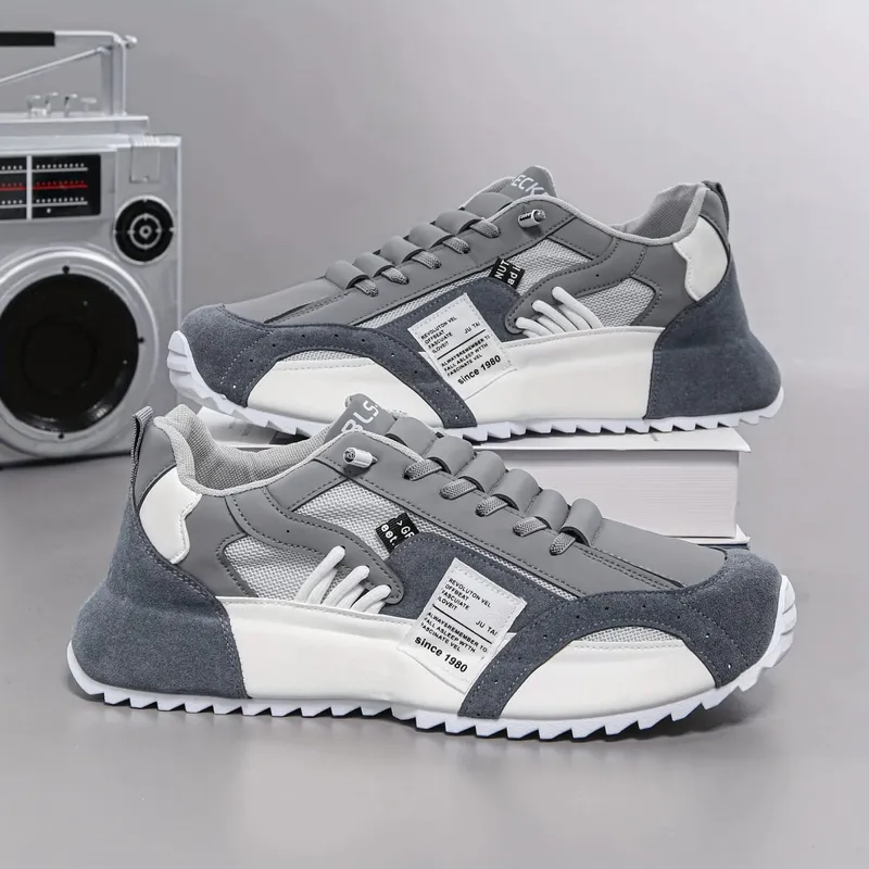 Men's Outdoor Casual Shoes Everyday Casual Running Shoes for Men Sizes 39 to 47