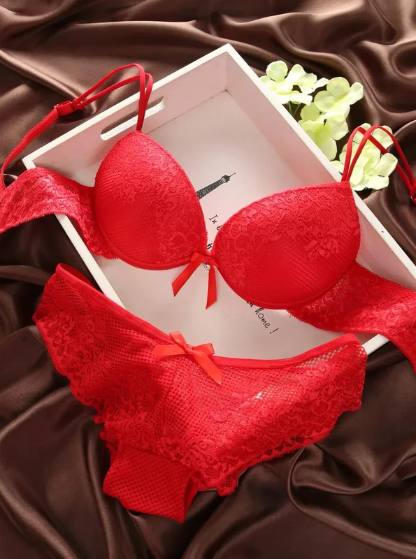 Nouveau soutien-gorge Sexy culotte ajourée couleur unie ensemble de sous-vêtements BC tasse haut en dentelle Push Up femmes fermeture arrière grande taille ensembles de Lingerie