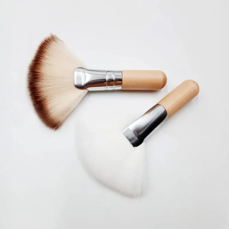 Mini-Make-up-Pinsel, sanfte Kosmetikerin, Reinigung, Kosmetik, klein, weiß, kurzer Holzgriff, Kunstfaser-Fächerpinsel für die Gesichtsbehandlung