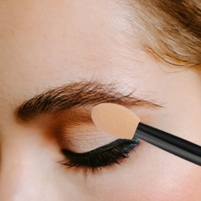 Cuttte 50/100PCS Disposable Dual Sides Eye Shadow Sponge Applicators with Container Length Eyeshadow Brushes Makeup Applicator
