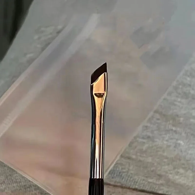 New Brow Contour Makeup Brushes Eyebrow Eyeliner Brush Professional Super Thin Angled Liner Eye Brush Make Up Tools