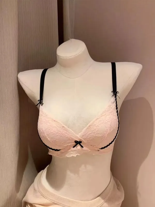 Lace lingerie for women wireless push-up bra for small breasts enhances cleavage & lifts side support to gather underarm fat