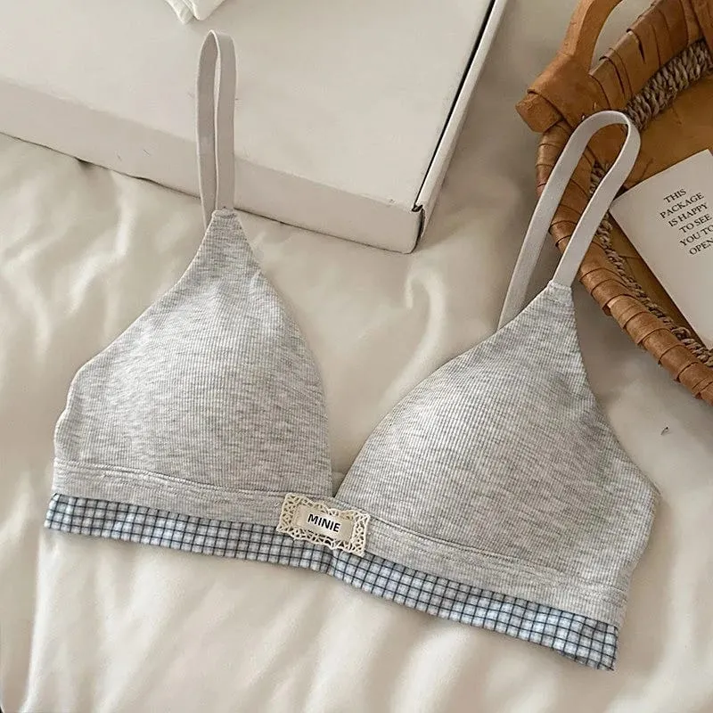 Teen Girls Soft Seamless Wireless Bra Triangle Cup Push Up Thin Padded Small Bust Side Support Anti Sagging Daily Wear