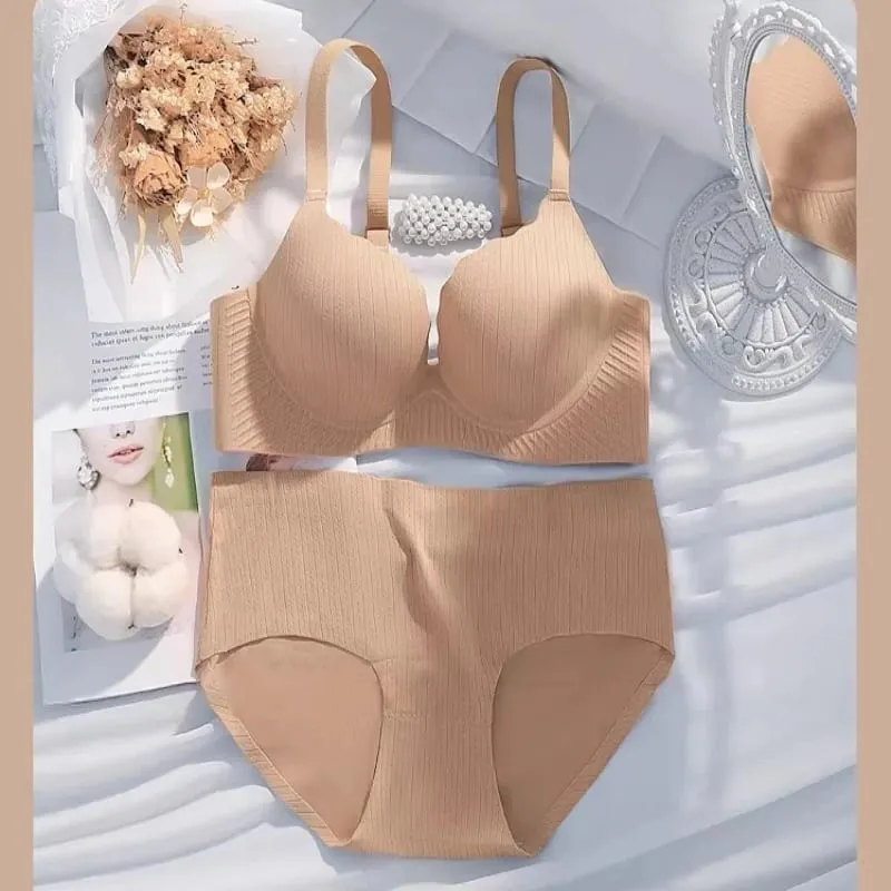 Luxury Thick Padded Wirefree Bra Set Women Seamless Solid Gathering Lingerie Comfort Push Up Support Designed for Smaller Bust