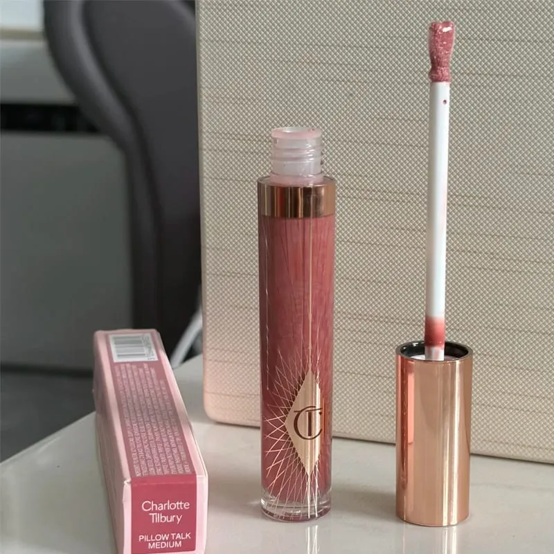 Charlotte Tilbury CT Makeup Set Water Light Collagen Lip Moisturizer Pressed Powder für makelloses Finish Vierfarbiger Lidschatten