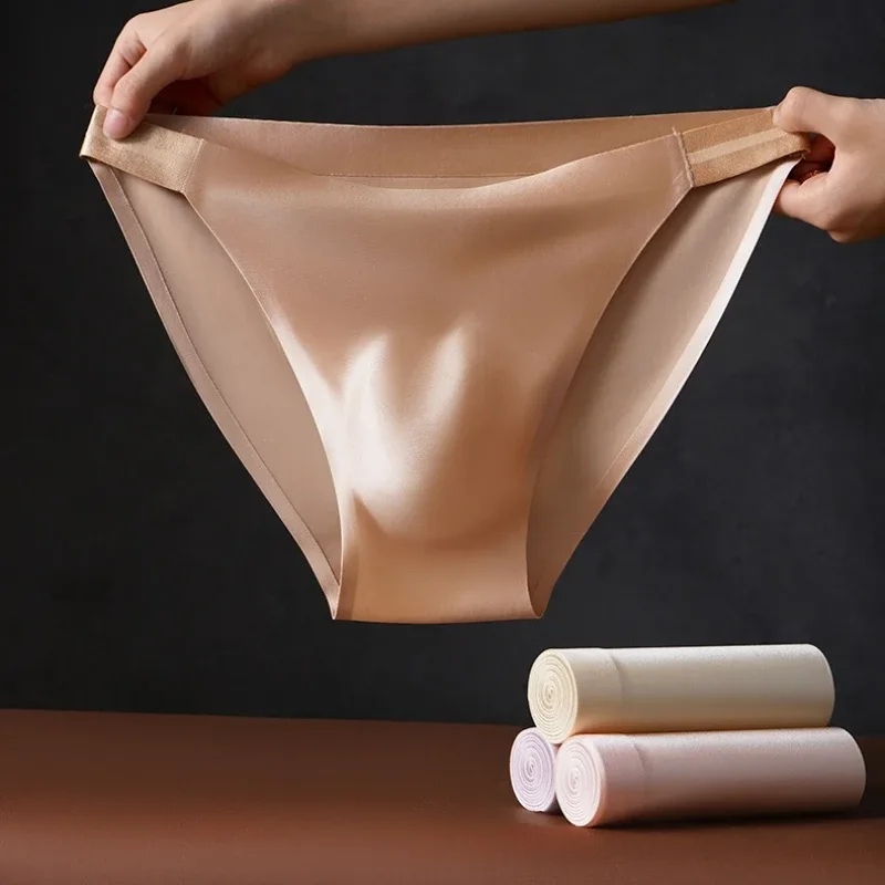Smooth Seamless Underwear Men Sexy Ice Silk Briefs Quick Drying Underpants Male Breathable Lingerie Male Silky Undies Short Pant
