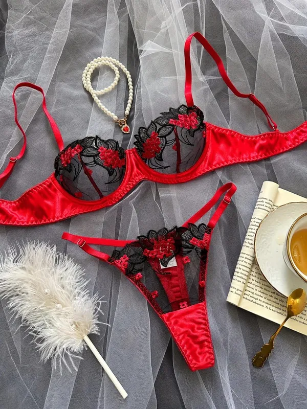Women's Floral Embroidered Lingerie Set Two-piece Embroidered Bra Set - Black and Red Underwear Set