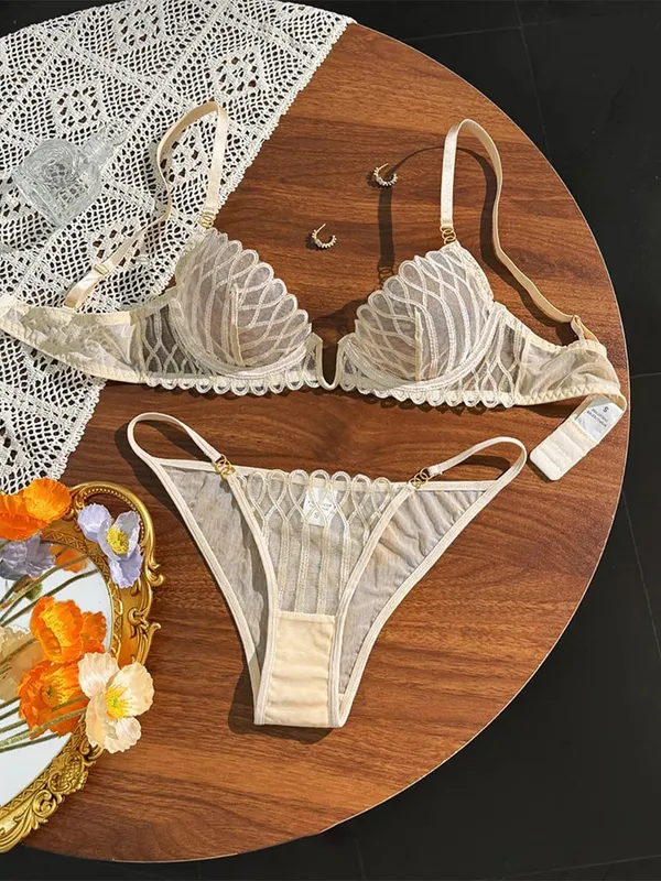 New Lace Transparent Lingerie Set Sexy Hot V Neck Anti Sagging Breathable Bra Panty Ensemble Fashion Daily Women Clothes Supply