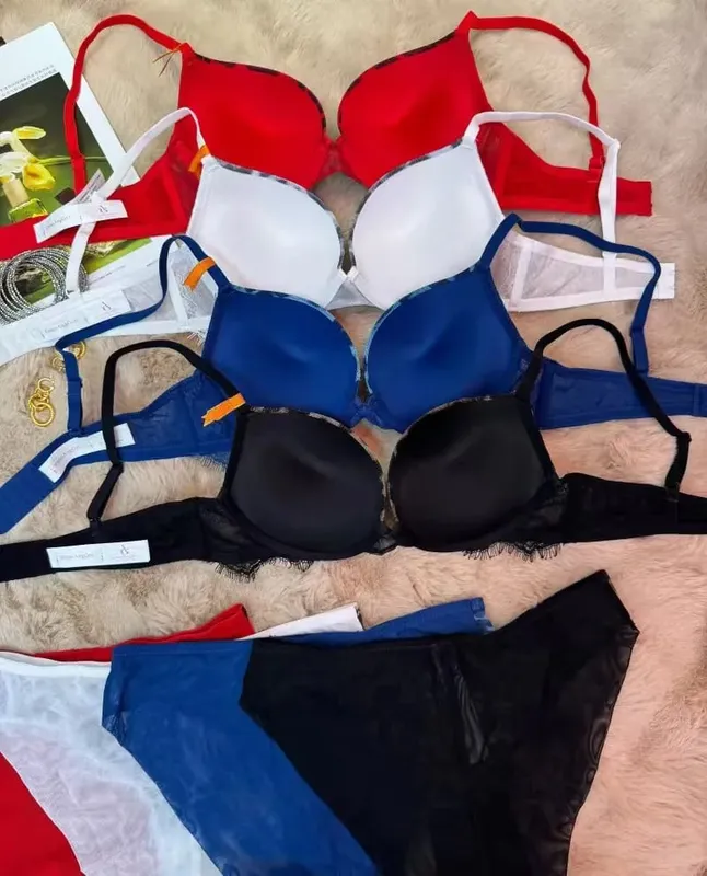 Women's Sexy Lace Push-Up Bra Set with Steel Ring Gathered Comfortable Close-Fitting Daily Lingerie