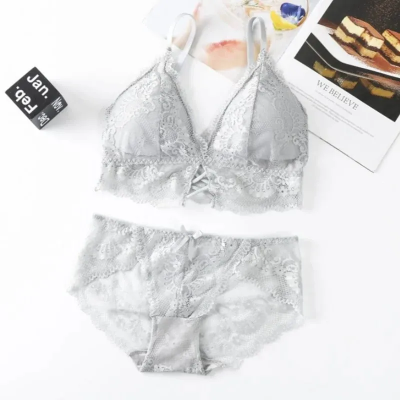 Lace Bra Set for Women Wirefree Bralette Front Criss‑Cross Floral Lace Underwear Sexy Lingerie 2‑Piece Bra And Panty Kit