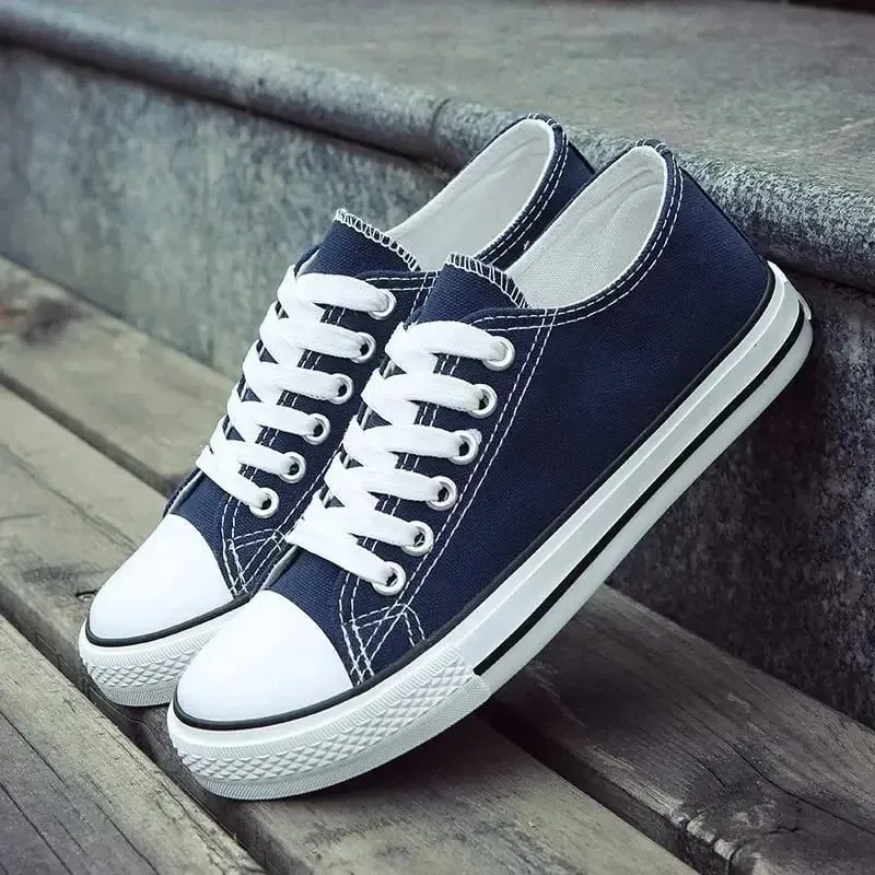 Men's Canvas Shoes Breathable Casual Sneakers Korean Style Versatile Student Flat Heel Low Cut Durable TPR Outsole Fashionable