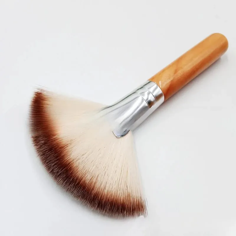 Mini-Make-up-Pinsel, sanfte Kosmetikerin, Reinigung, Kosmetik, klein, weiß, kurzer Holzgriff, Kunstfaser-Fächerpinsel für die Gesichtsbehandlung