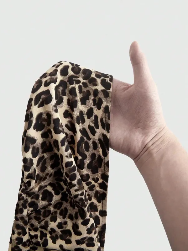 Ladies Leopard Print Halter Dress with Adjustable Straps Vintage Sexy Style Padded Gauze Skirt Fashionable And Versatile