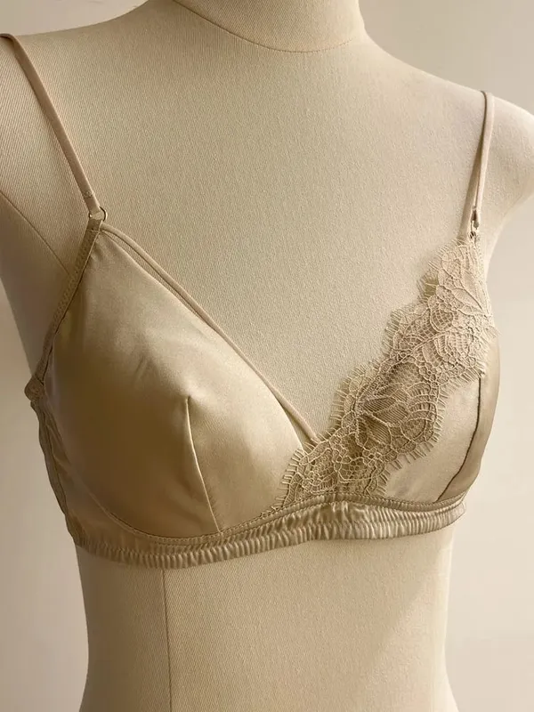 French Style Lace Bra Bralette Small Breasts No Underwire Triangle Cup Thin Strap Sexy Push Up Lingerie Set Women's Underwear