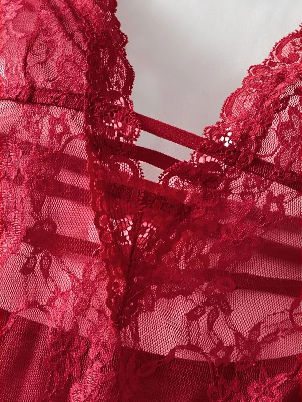 Women's Transparent Lace Sexy Underwire Bra Set Bikini Skirt Thin Three Point Lingerie Tempting Lace Up 2026 Hot Selling Item