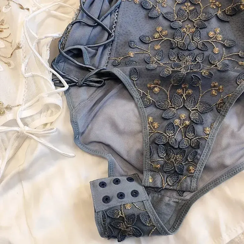 Three-dimensional embroidery flower petals lingerie soft steel ring one-piece bra set sexy strap open file shaping underwear