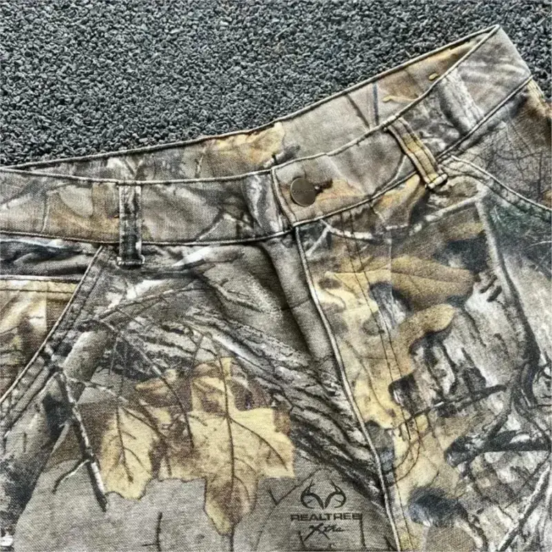 Mænds gren Camouflage jeans i amerikansk stil Gamle vaskede brede ben Retro løs mode trend Street straight jeans Camo bukser Y2K