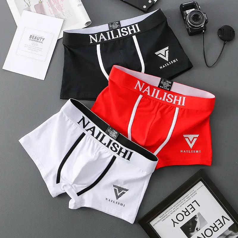 2-delade herrunderkläder Burst av bomull Andas ungdomsboxershorts Letter Trend fyrkantiga shorts med mitten av midjan Platt hörn Perso