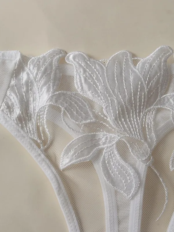 A1 Women White Floral Embroidery Lace Lingerie Set Sheer Mesh Underwire Bra Thong Panties 2 Piece Bridal Intimate Nightwear