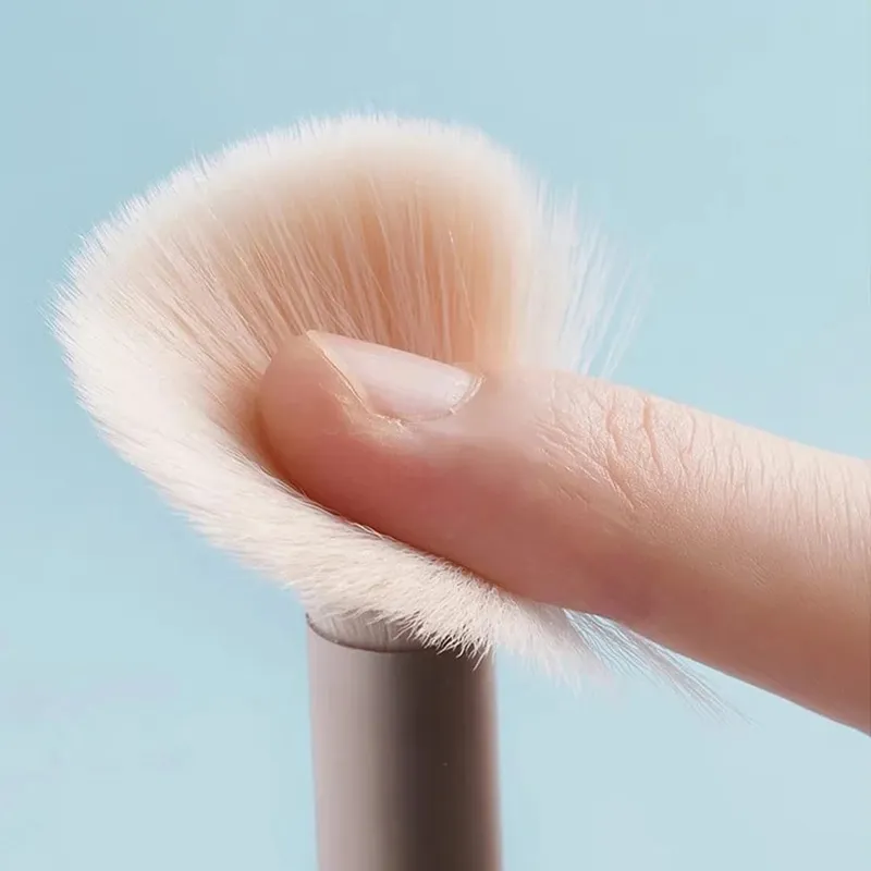 Travel Size 8Pcs Makeup Brush Kit - Soft Hair Blush Eyeshadow Contour Brushes Professional Beauty Tools — image 4