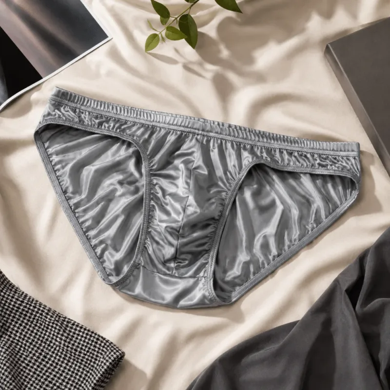 Cool Smooth Men's Underwear Low Waist Bulge Pouch Ice Silk Briefs Lingerie Breathable Satin Silk Panties Daily Routine