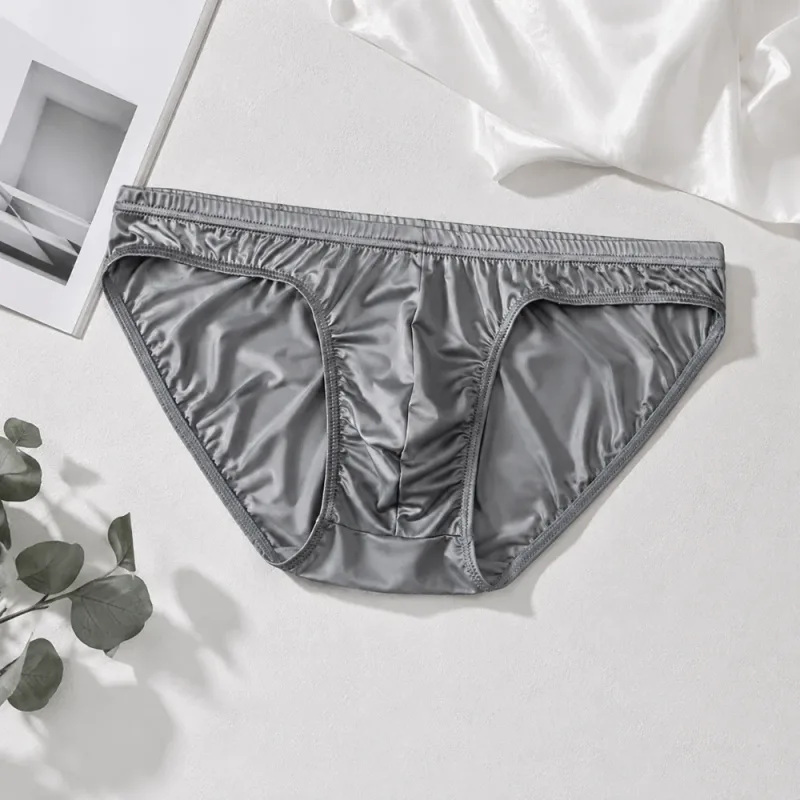 Cool Smooth Men's Underwear Low Waist Bulge Pouch Ice Silk Briefs Lingerie Breathable Satin Silk Panties Daily Routine