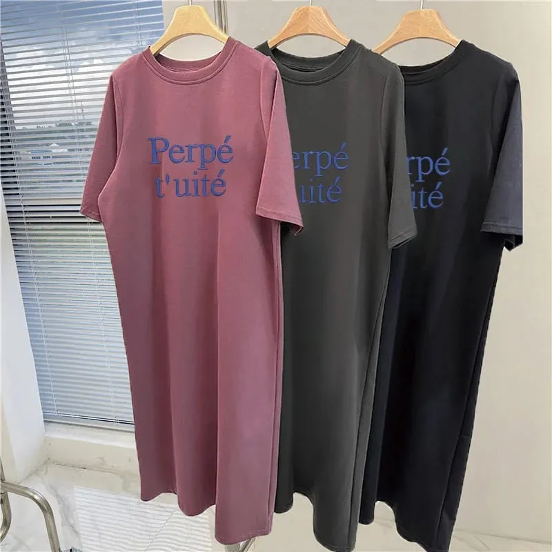 Women Letter‑Print T‑Shirt Maxi Dress O‑Neck Short Sleeve Split Hem Loose Long Dress Korean Casual Daily Outfit