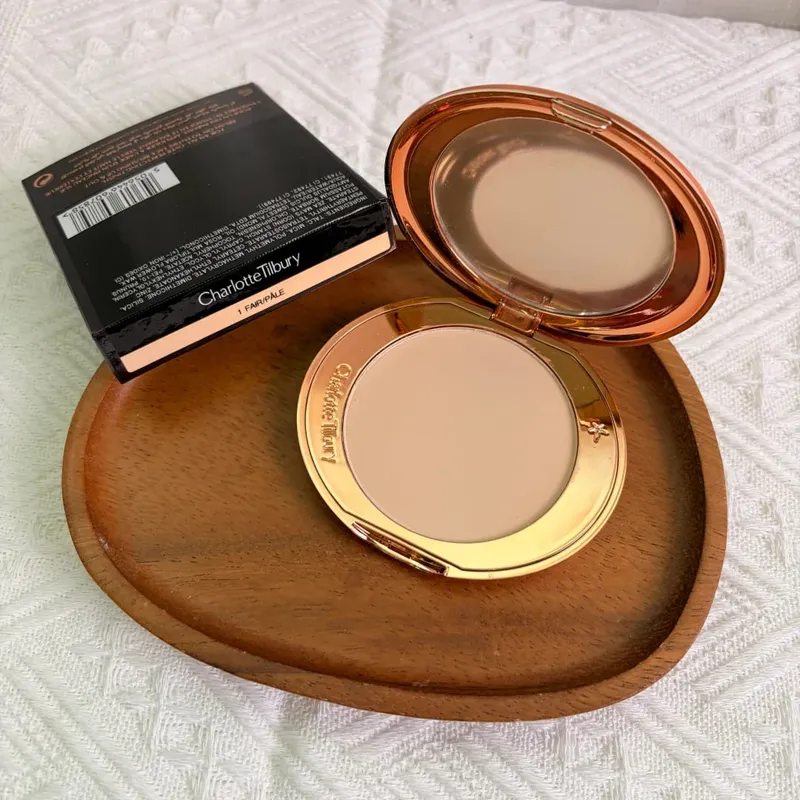 Charlotte Tilbury Starlight Powder Compact And Concealer Medium to Full Coverage Brightening Waterproof Hydrating Dewy Finish