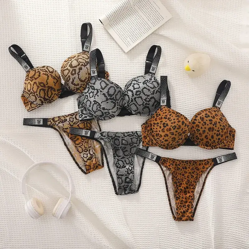 Victoria's Secret Lingerie Push Up Women Sexy Bra And Panty Set Lace Underwire Lingerie Sleepwear Pajamas New Arrival