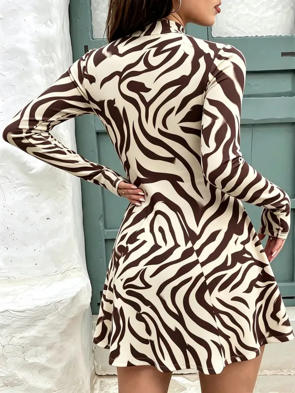 Women's Autumn Casual High Neck Mini Dress Solid Color Geometric Pattern Long Sleeved Waist Cinched A-Line Skirt