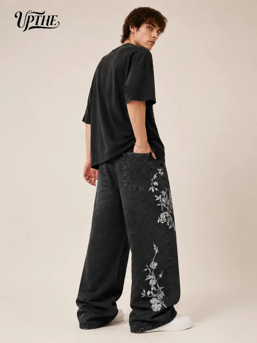 UP.THE Men Vintage Washed Black Baggy Wide Leg Jeans Y2K Oversized Loose White Rose Vine Embroidery Denim Pants Gothic Grunge Streetwear Trousers for Daily Outfits