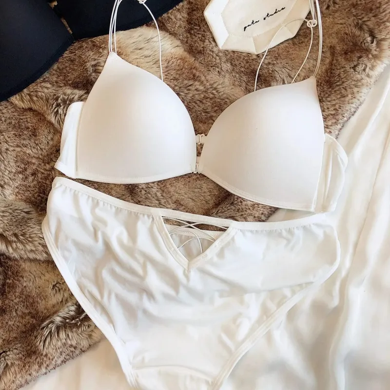 French Front Buckle Women Underwear Sexy Hollow Push Up Bra Set Summer Thin Cup Backless Bralette Fine Shoulder Strap Lingerie