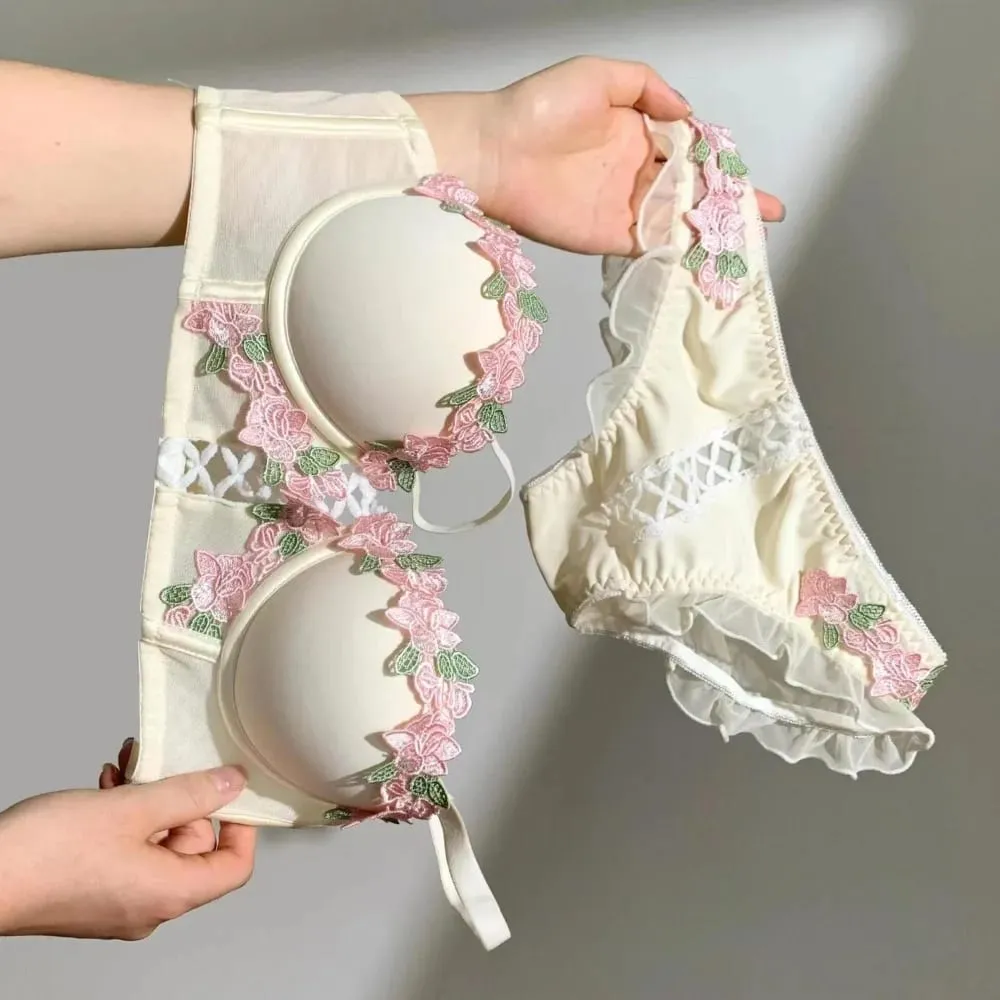 Japanese Sweet Lace Bra Lingerie Set Pure Desire Sexy Wireless Push Up Bust Enhancer Summer Brassiere 32‑38AB Bra Set
