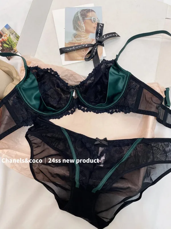 Festive Lingerie Set Christmas Gift Pure Desire Wireless Bra & Knickers Anti-Side Boob Support for Full & Petite Bust MOYISU
