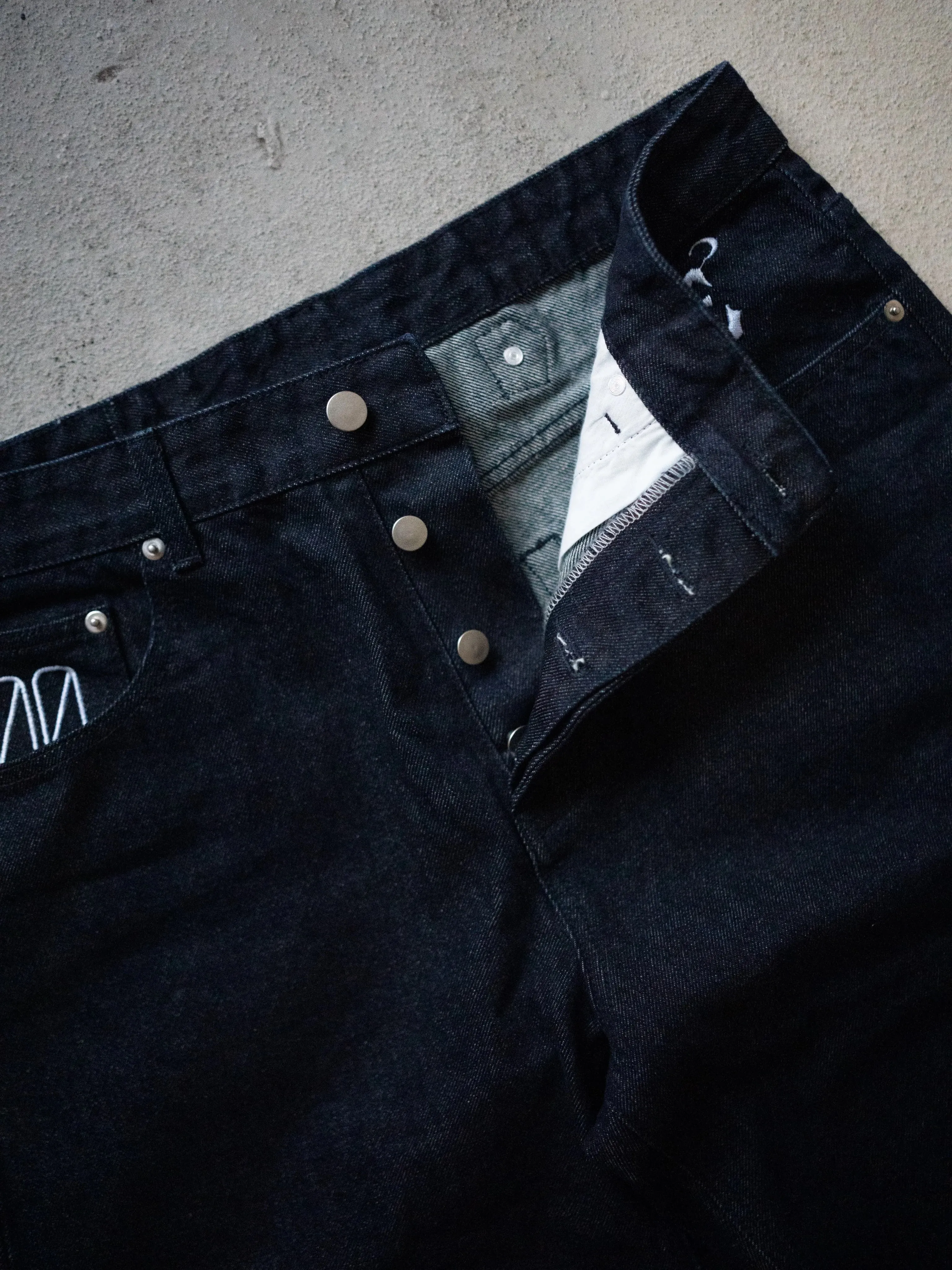 Y2K Anime Wide Leg Dark Denim Pants Angel Eye Symbol Embroidery Letter Print Adjustable Back Buckle Oversized Baggy Street Jeans