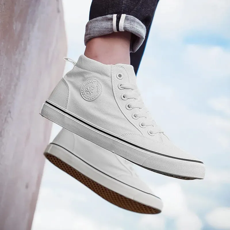 Herren-High-Top-Sneaker aus Segeltuch, Slip-on-Schnürschuhe, lässig, ganz in Schwarz, Basic-Skateschuhe für Studenten, flache Sohle, bequeme Sportschuhe