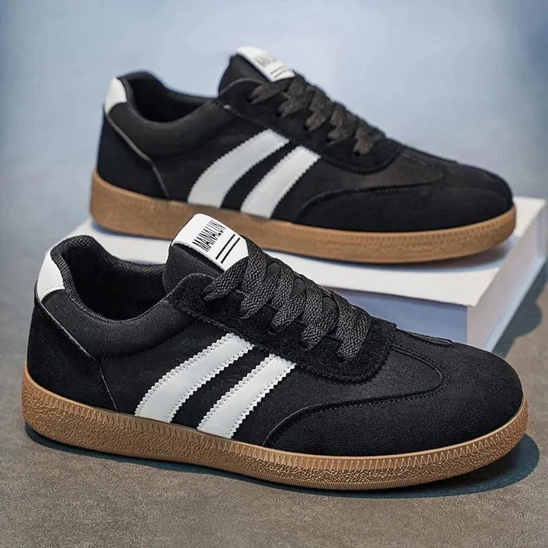 A Pair of Skateboard Shoes Shoes for men German Training Shoes Men's tennis shoes Men'S Fashionable Sports And Leisure Shoes