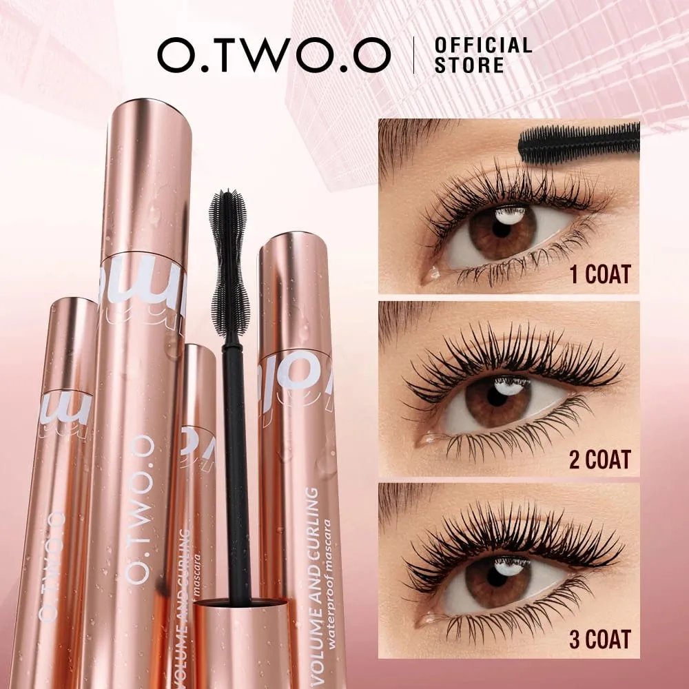 O.TWO.O 8ks kompletní make-up Kit obsahuje oční linky Rtěnka Blusher Face Setting Pudr řasenka Kulma na řasy opalovací krém Kosmetika