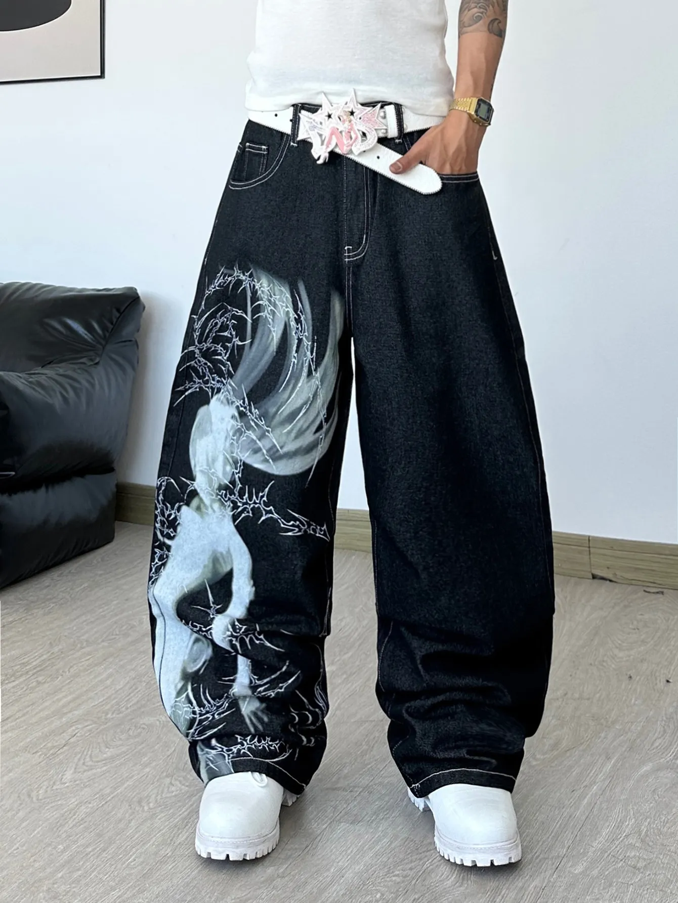 Men's High Street Dark Anime Character Thorn Print Black Baggy Wide-Leg Jeans Y2K Street Hip-Hop Punk Fashion Versatile Pants