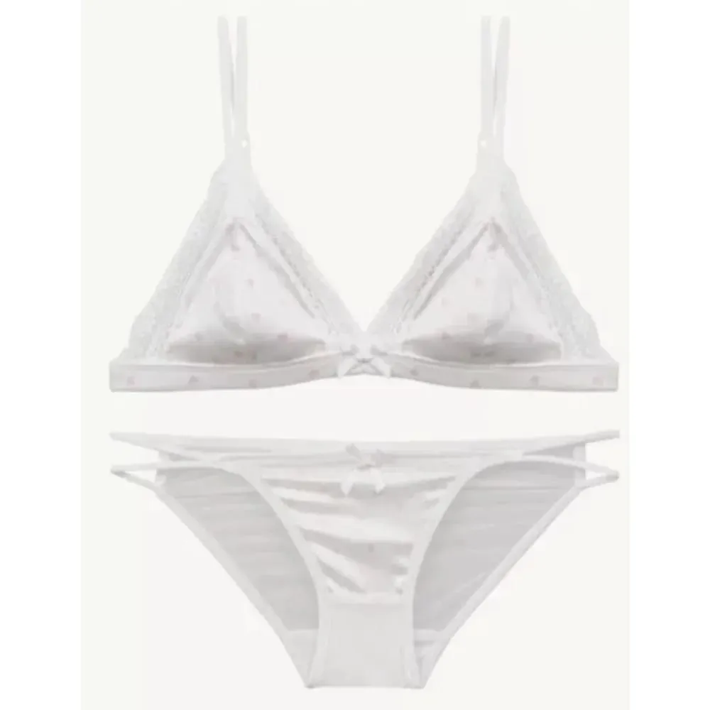 Elegant French Sweet Satin Lace Triangle Bra Pure Sexy Coquette Look Wirefree Small Bust Gathered Effect Thin Cup Bow Lingerie