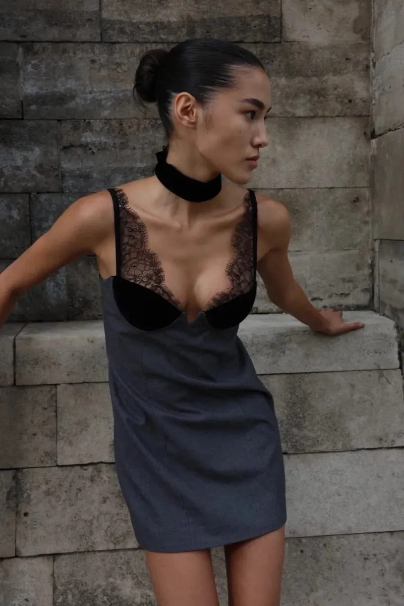 Chic Lace Patchwork Velvet Dress Women Fashion Sleeveless Off Shoulder High Waist Slim Mini Dresses 2025 Lady Evening Party Gown