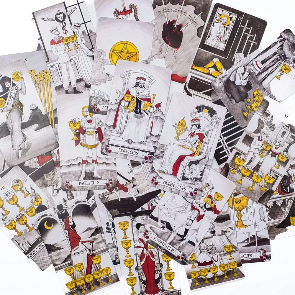 Secret Mirror Tarot Cards 10.3*6Cm Feminine Art Tarot In Rich Symbolism with Monochrome Realm:Black White Red Gold