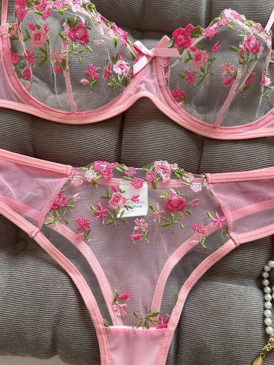 Ladies Pink Embroidered Floral Print Underwear Set Feminine Elegant Small Motif Lace Detail Comfortable Women's Nightgown