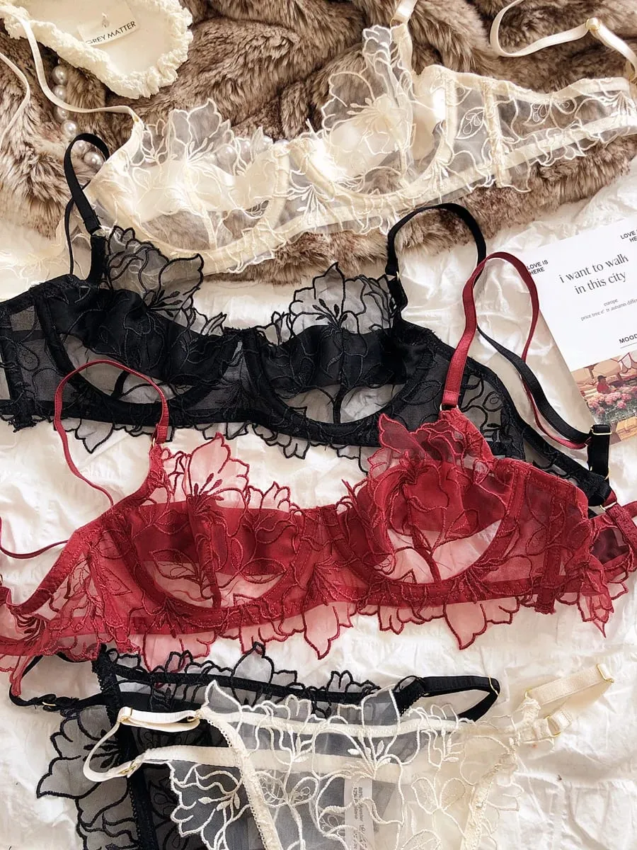 フランスの下着セットセクシーなレースの花の刺繍ブラセット女性下着夏超薄型通気性 Bralette ランジェリーパンティー